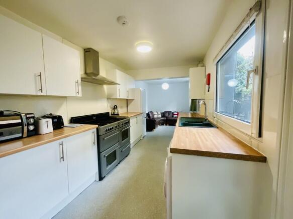 50 Beaconsfield Road - Kitchen (1)