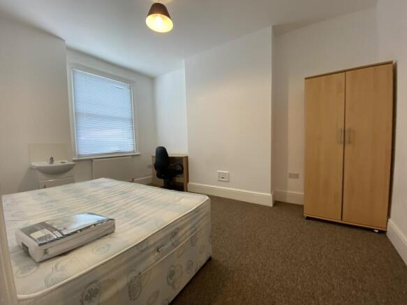 Bedroom 1 154 Springfield Upper