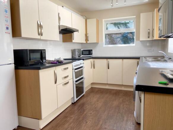 16 Hollingbury Road Kitchen