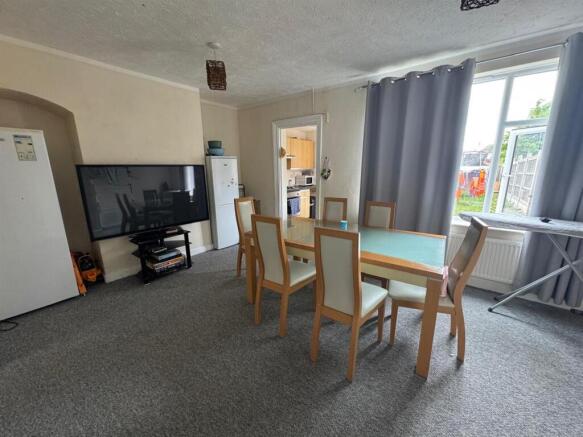 Dining Room.jpg