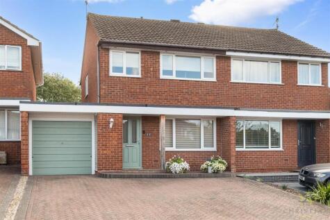 Almond Close, Evesham