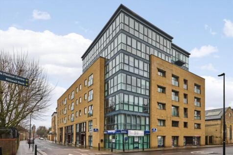 Forge Square, Canary Wharf