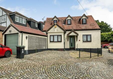 Epping - 6 bedroom detached house for sale