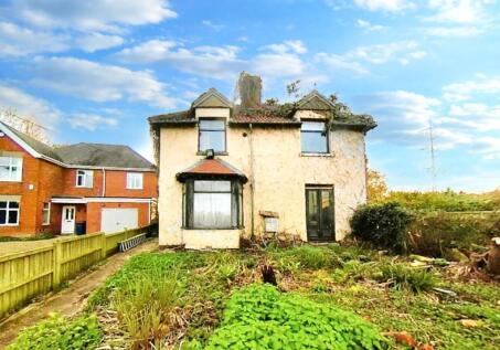 Victory Cottage, Sandhurst Lane, Gloucester, Gloucestershire, GL2 9AQ