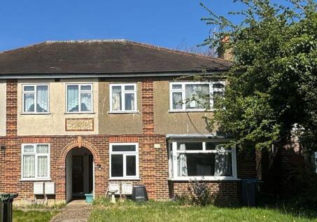 189 Moor Lane, Chessington, Surrey, KT9 2AB