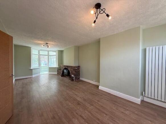 Heaton Road Lounge into Conservatory