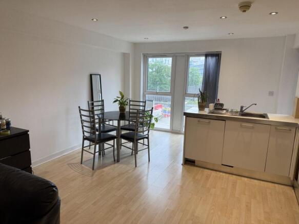 Kitchen & Dining Area