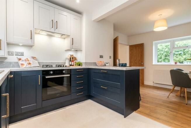 DINING KITCHEN - KITCHEN AREA