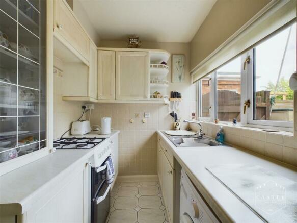 OPEN PLAN DINING KITCHEN