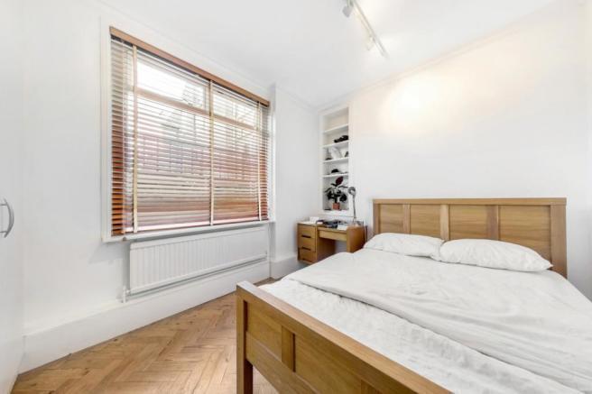 Bed1.jpg