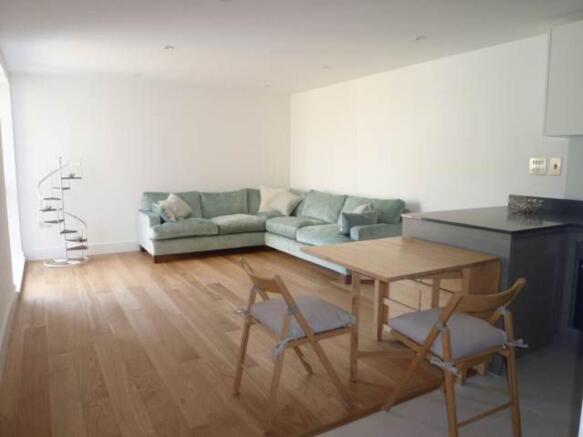 Living/Dining Area