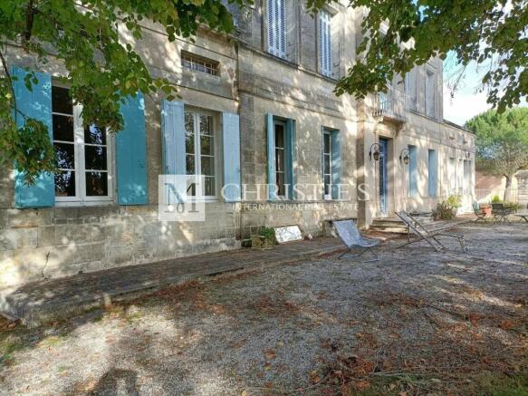 Vineyard estate for sale, Gironde, Blaye, Chateau,