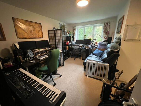 Photo 3