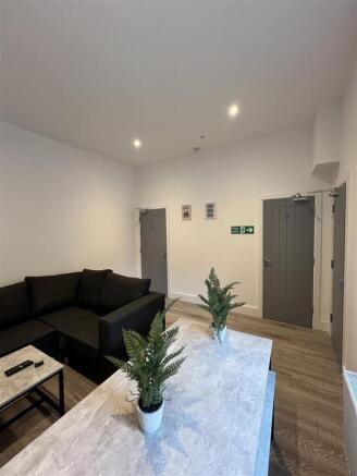 Living area- new.jpeg