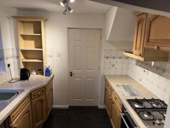 Kitchen 4.jpg