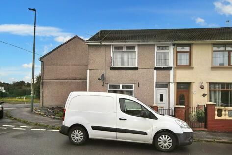Hengoed - 3 bedroom end of terrace house for sale
