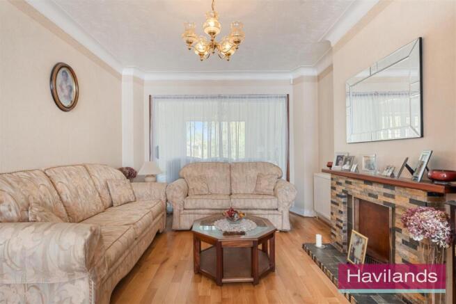 Lowther Drive EN2-11.jpg