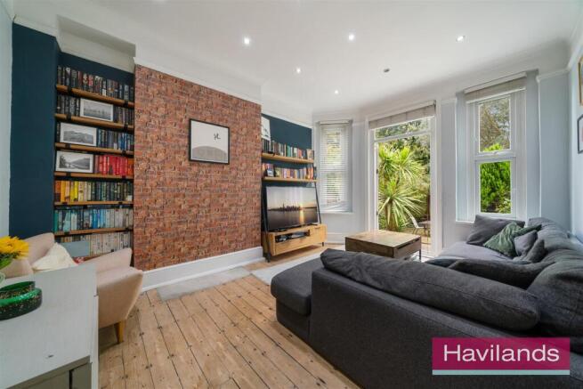 Palmerston Crescent-16.jpg