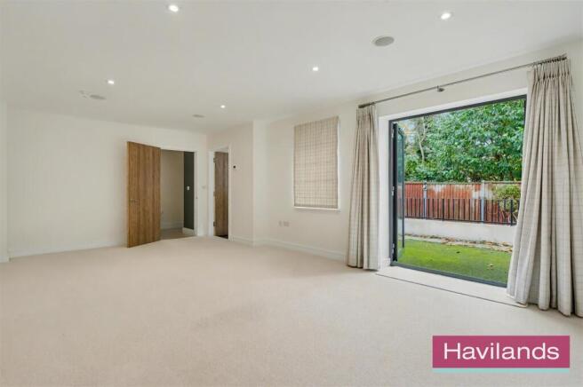 Henrietta Gardens-17.jpg