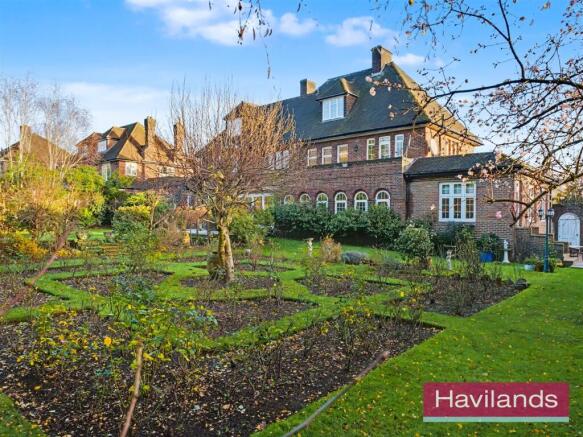 Cannon Hill N14 7DJ-10.jpg