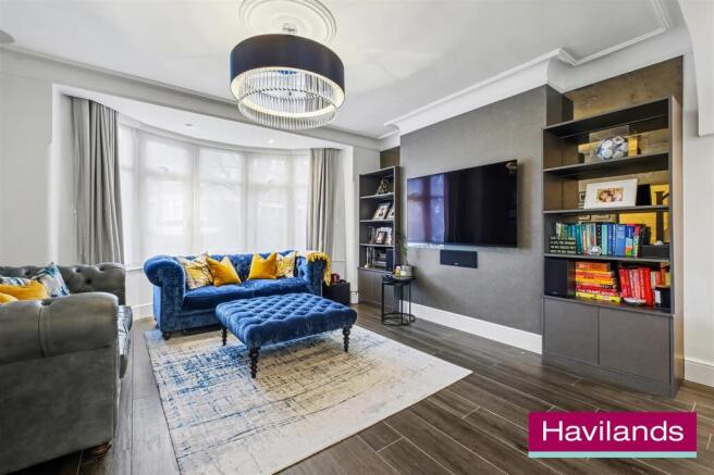 88 Woodland Way N21 3PX-14.jpg