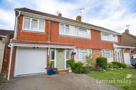 Rowan Drive, Royal Wootton Bassett, SN4 7ES