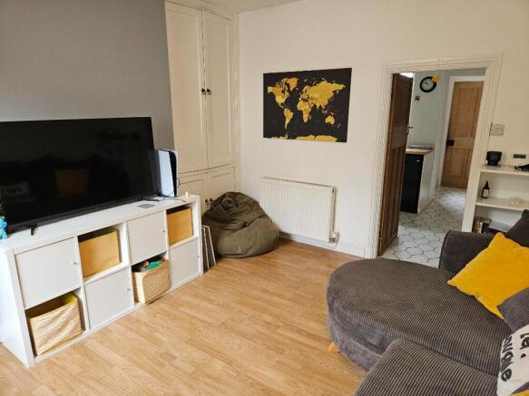 Photo 3