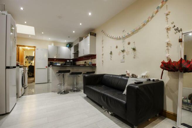 Open Plan Kitchen/ Living Area