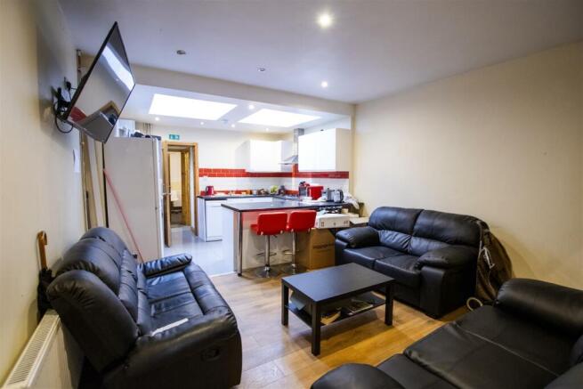 Open Plan Kitchen/ Living Area