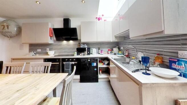 243-Tiverton-Road-Ki