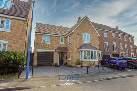 Tucked away in a peaceful cul-de-sac, Glaslyn Avenue, Rowley Regis, B65 8EG