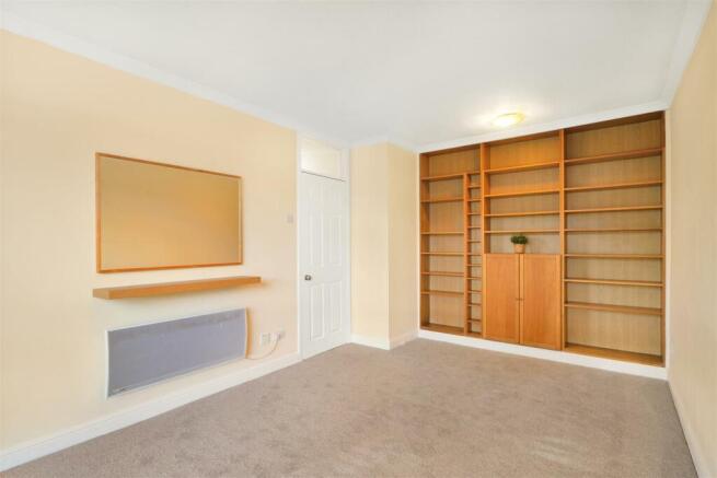 2 Living Room.jpg