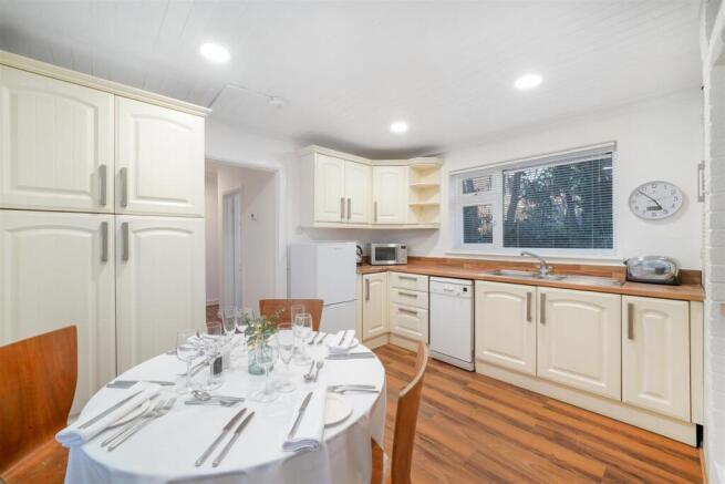 KItchen 1.jpg