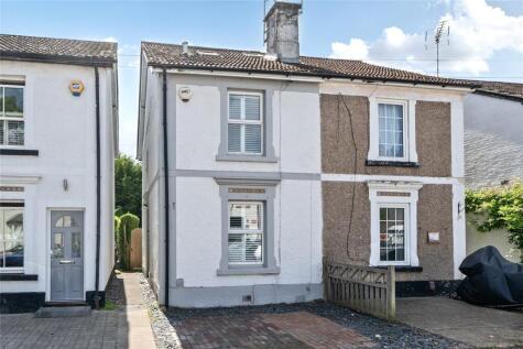 Alexandra Road, Addlestone, Surrey, KT15