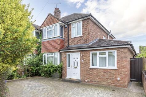Simplemarsh Road, Addlestone, Surrey, KT15