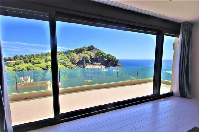 Living to Med View