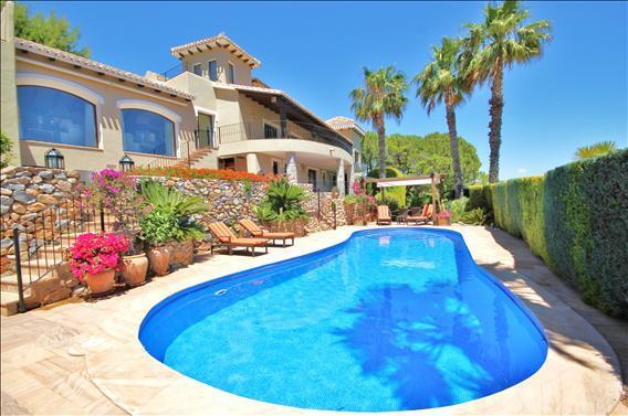 Private Pool