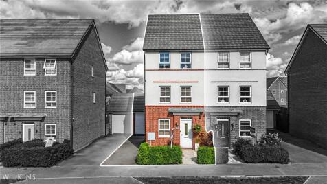 Topiary Road, Nuneaton, Warwickshire, CV10
