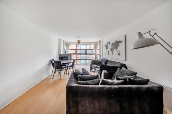 1374786-2-690499c...