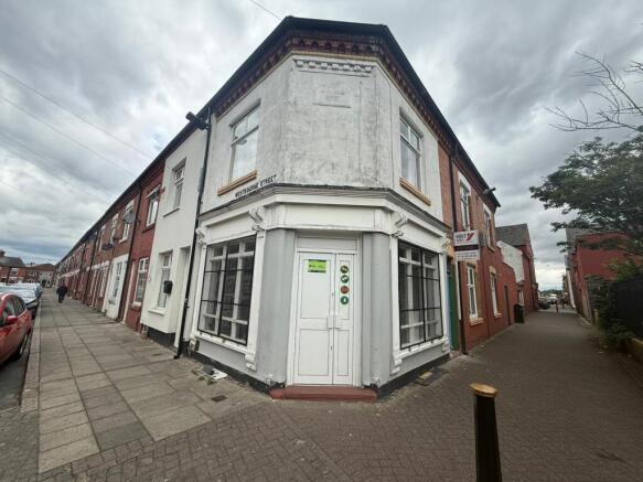 Commercial Unit to Rent on Ross Walk
