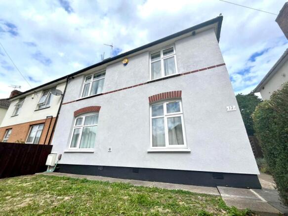 3 Bedroom Semi-Detached House on Leveric Road