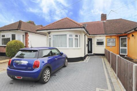 Pavilion Way, Ruislip, HA4