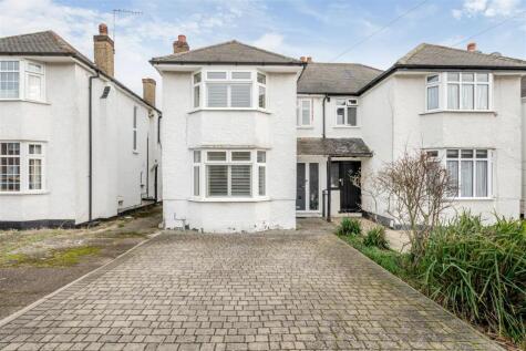 Hunters Hill, Ruislip, HA4