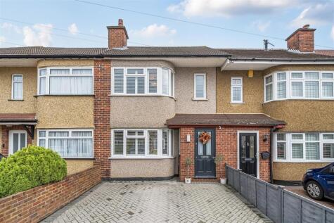 Lynmouth Drive, Ruislip, HA4