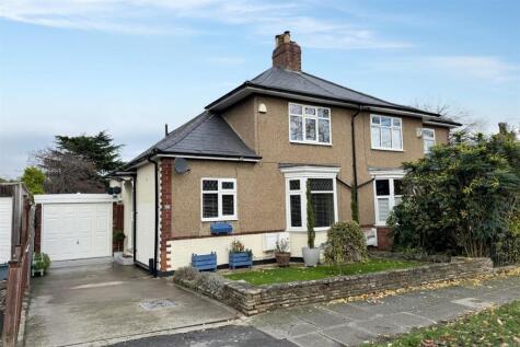 Bates Avenue, Darlington, DL3 0UE