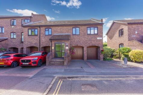 Eton Bank Court, Tangier Lane, SL4