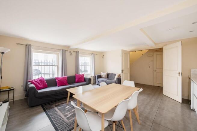 107 Lancaster Gate Hi-5.jpg