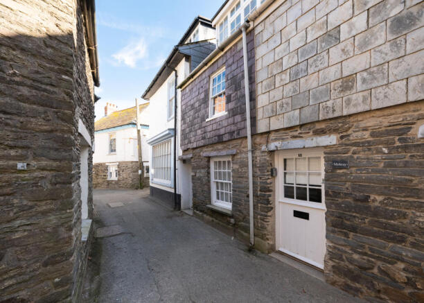 67f3bf212a2a9_Middle Street 13-21