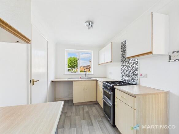 CAM02318G0-PR0443...