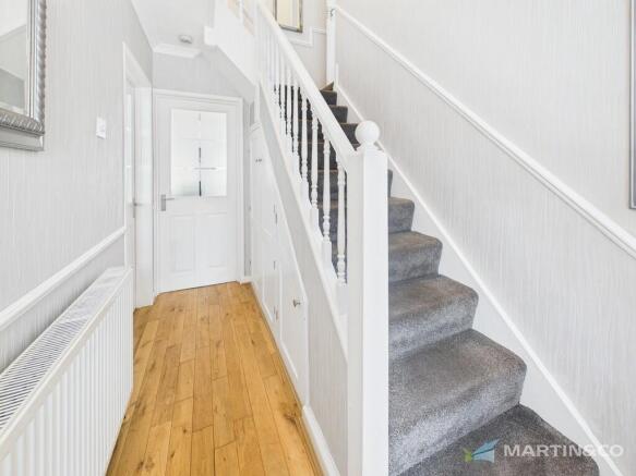 CAM02318G0-PR0484...